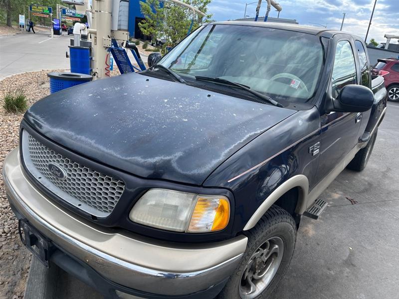Ford F-150 Supercab Flareside 139" 4WD Lariat 1999