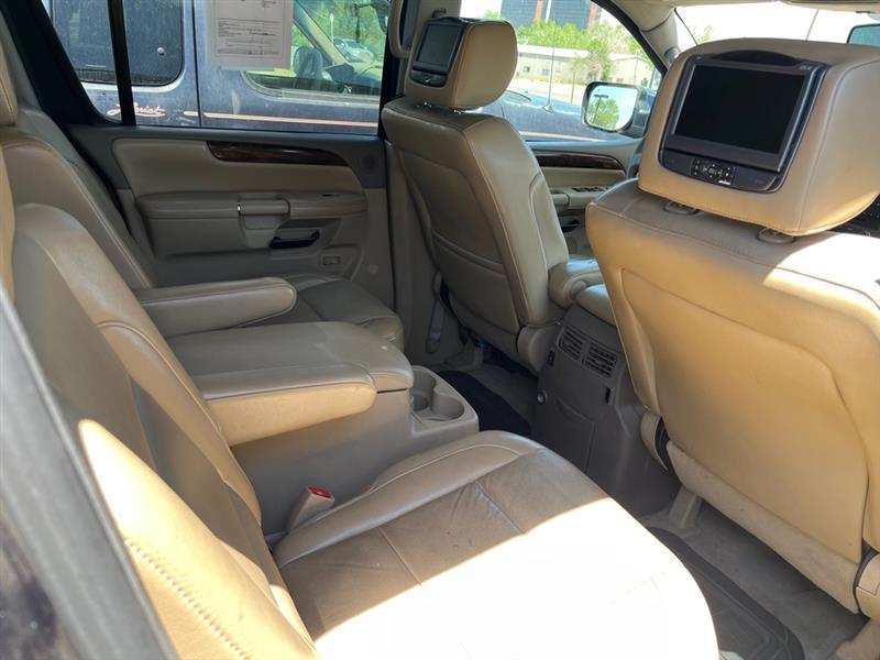 Nissan Armada 4WD 4dr Platinum 2014