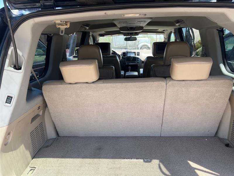 Nissan Armada 4WD 4dr Platinum 2014