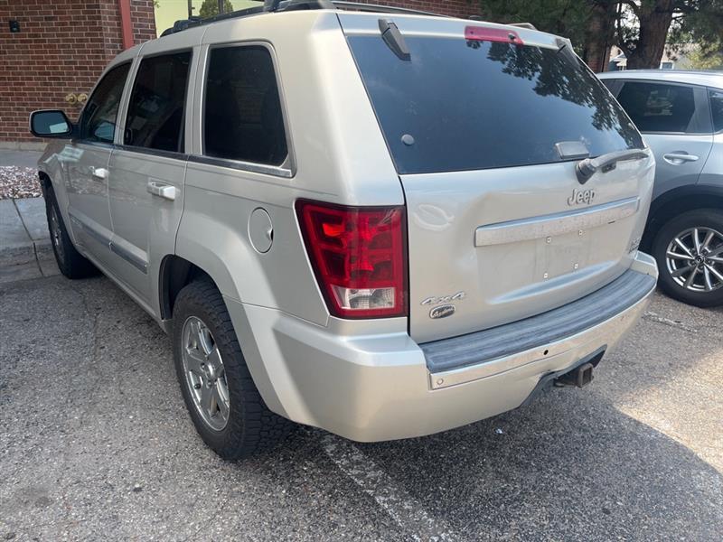 Jeep Grand Cherokee 4dr Overland 4WD 2006