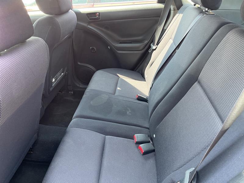 Pontiac Vibe 4dr HB FWD 2006