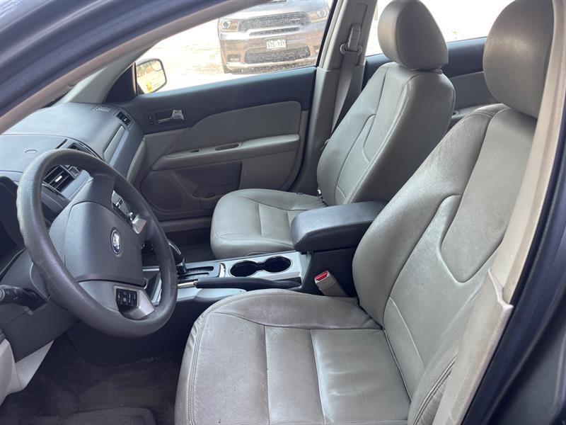 Ford Fusion 4dr Sdn SE FWD 2011