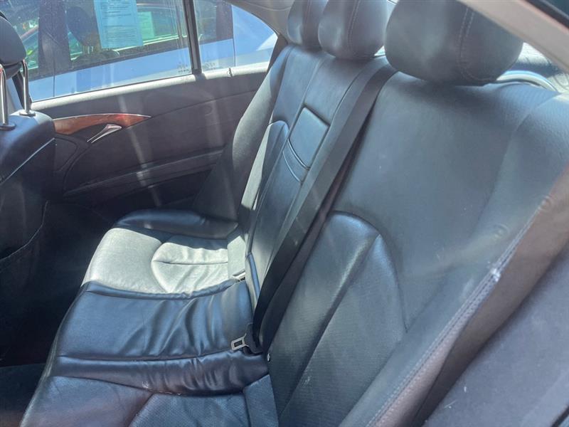 Mercedes-Benz E-Class 4dr Sdn 3.2L 2003
