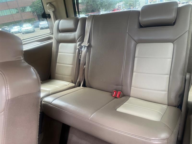 Ford Expedition 5.4L Eddie Bauer 4WD 2004
