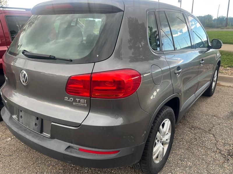 Volkswagen Tiguan 4WD 4dr Auto SEL w/Premium Nav & Dynaudio 2012