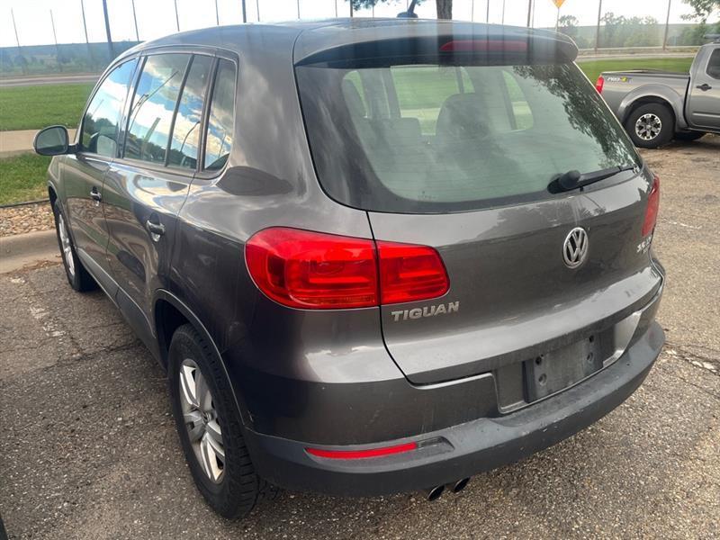 Volkswagen Tiguan 4WD 4dr Auto SEL w/Premium Nav & Dynaudio 2012