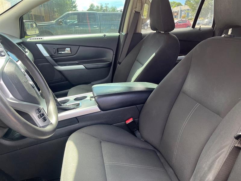 Ford Edge 4dr SE FWD 2011