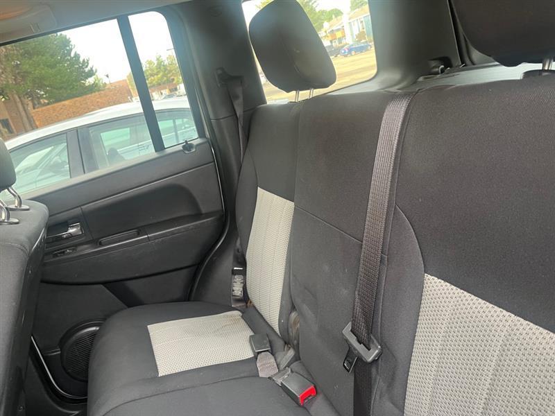 Jeep Liberty 4WD 4dr Sport 2010