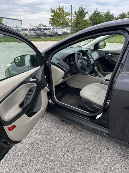 Ford Focus SE Hatch 2015