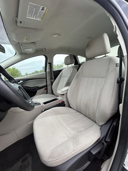 Ford Focus SE Hatch 2015