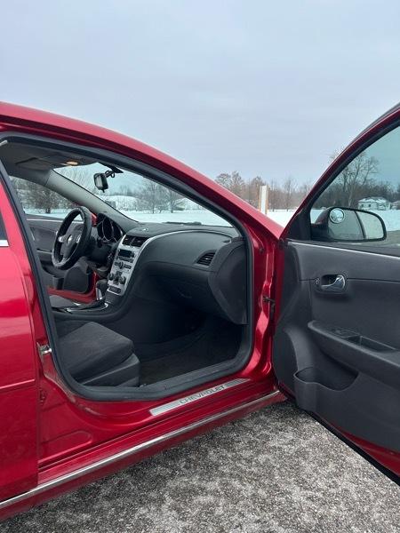 Chevrolet Malibu 1LT 2012