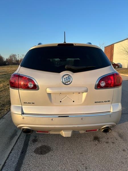 Buick Enclave CXL 2XL FWD 2010