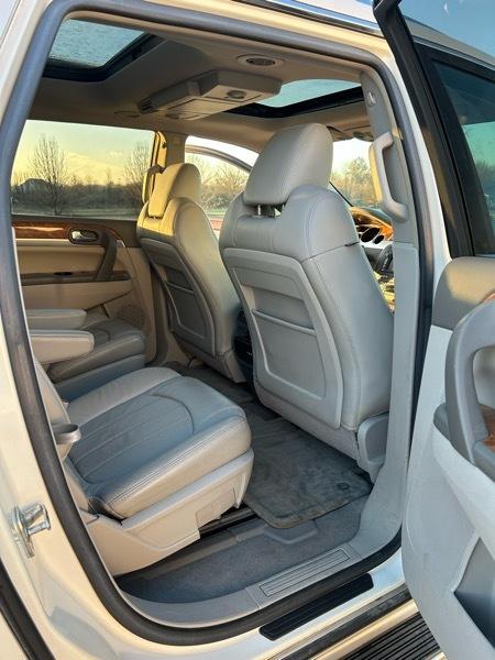 Buick Enclave CXL 2XL FWD 2010