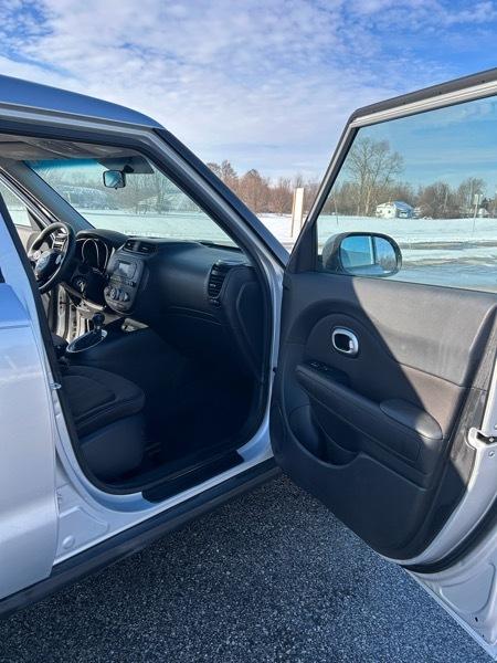 Kia Soul Base 6A 2016