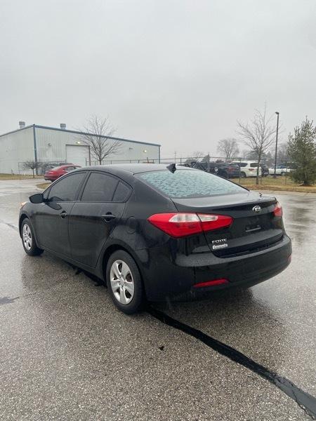 Kia Forte LX w/Popular Package 2016