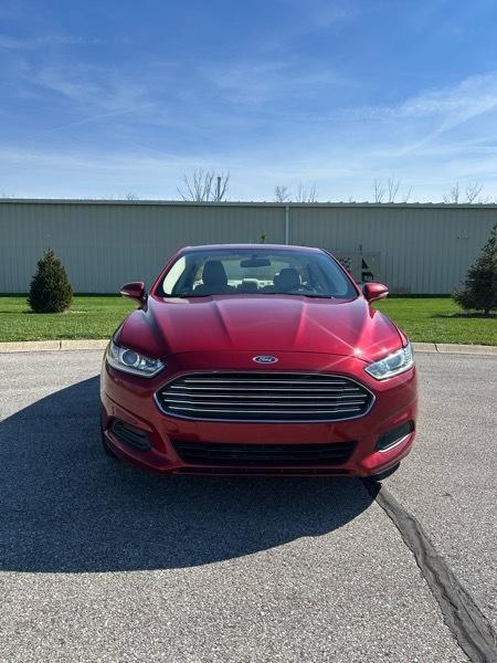 Ford Fusion SE 2016