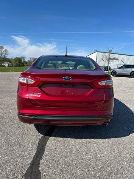 Ford Fusion SE 2016