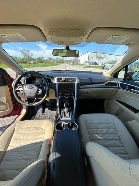 Ford Fusion SE 2016