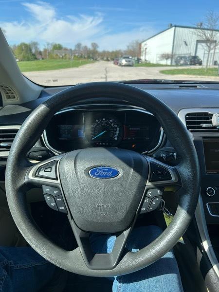 Ford Fusion SE 2016