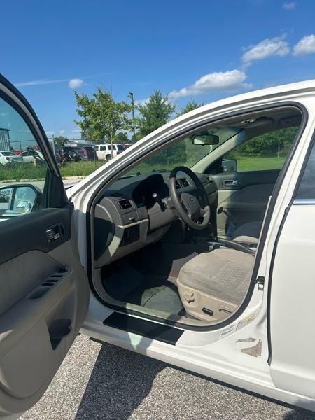 Ford Fusion SE 2010