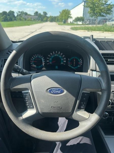 Ford Fusion SE 2010