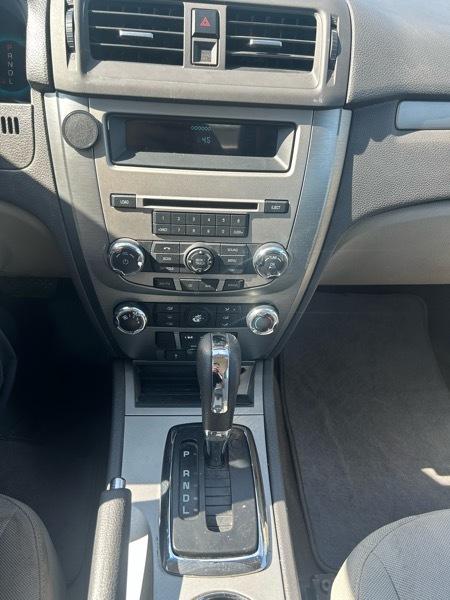Ford Fusion SE 2010