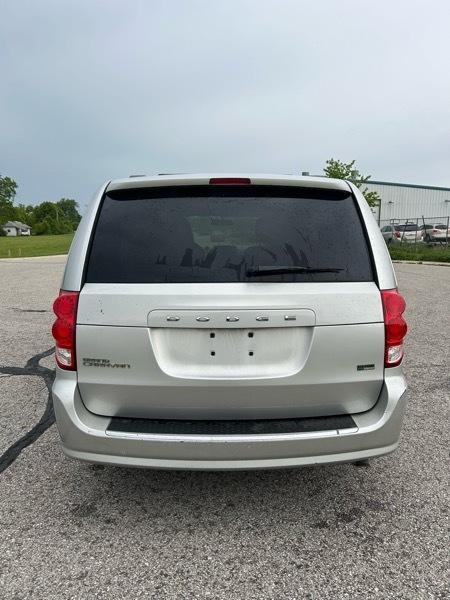 Dodge Grand Caravan SXT 2012