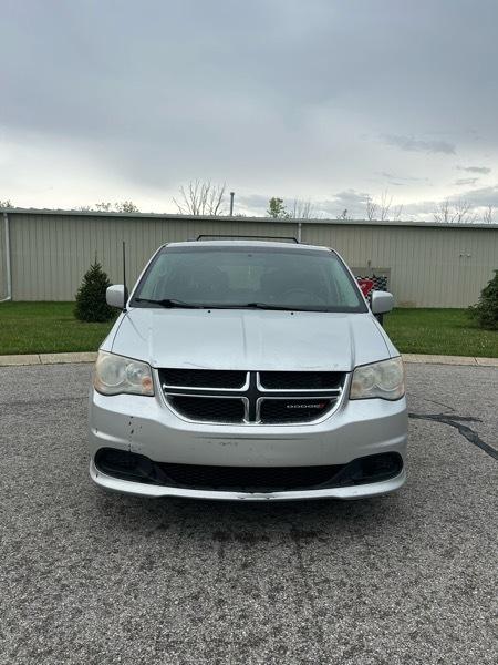 Dodge Grand Caravan SXT 2012