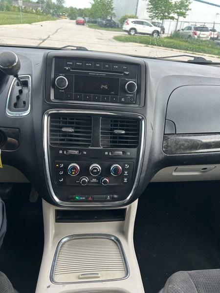 Dodge Grand Caravan SXT 2012