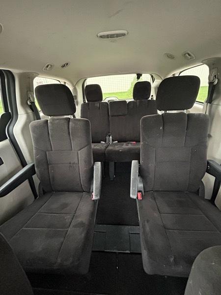 Dodge Grand Caravan SXT 2012