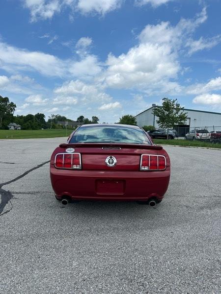 Ford Mustang V6 Deluxe Coupe 2008