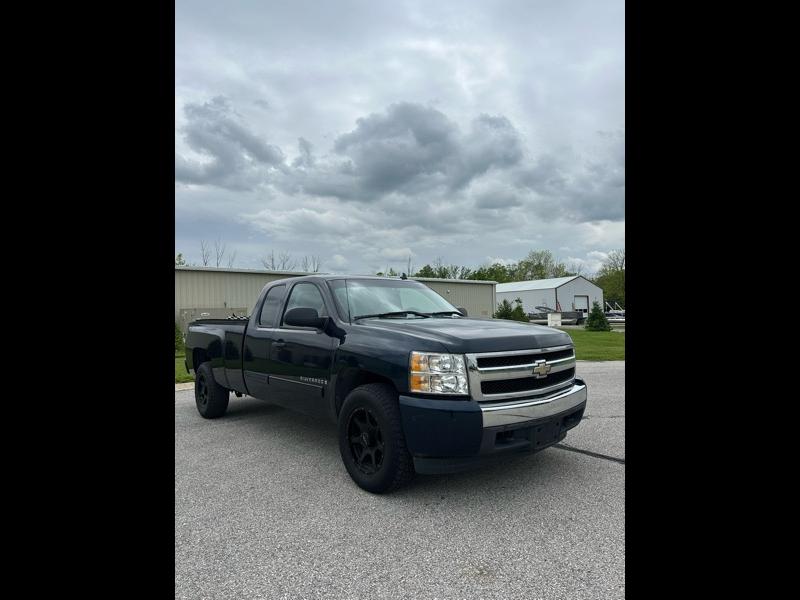 2008 Chevrolet Silverado 1500 Work Truck Ext. Cab Long Box 2WD