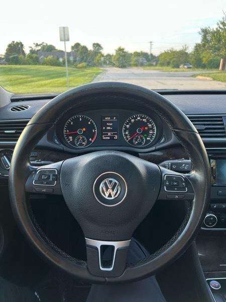 Volkswagen Passat 2.0L TDI SEL Premium 2014