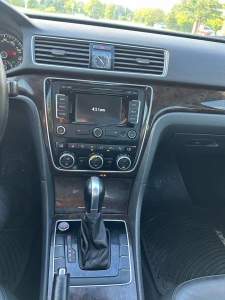 Volkswagen Passat 2.0L TDI SEL Premium 2014
