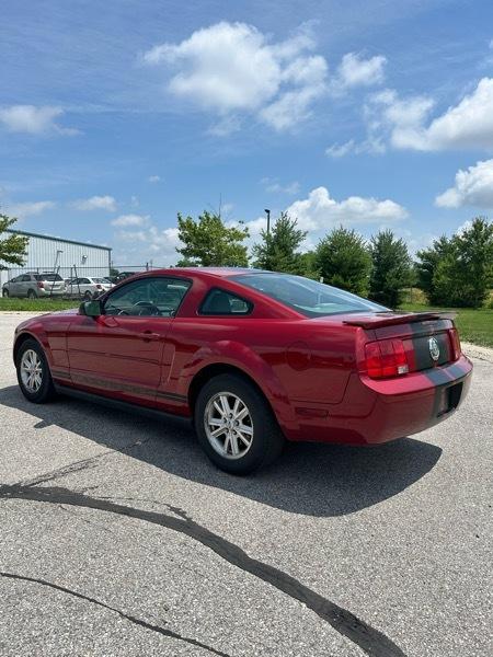 Ford Mustang V6 Deluxe Coupe 2008