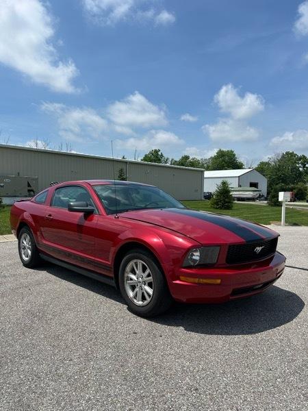 Ford Mustang V6 Deluxe Coupe 2008
