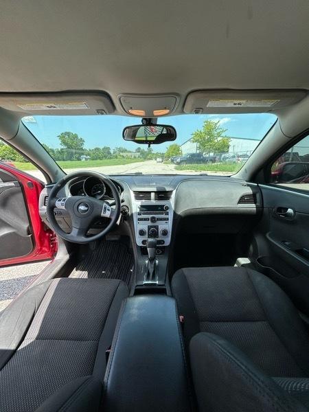 Chevrolet Malibu 1LT 2012