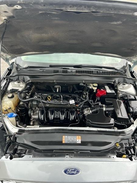 Ford Fusion S 2013