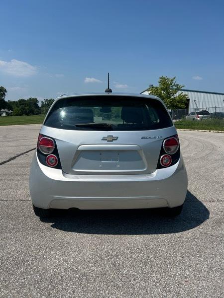 Chevrolet Sonic LT Auto 5-Door 2016