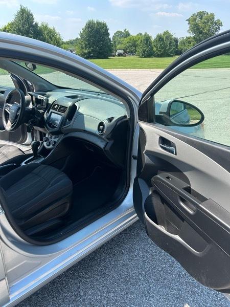 Chevrolet Sonic LT Auto 5-Door 2016