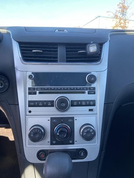Chevrolet Malibu 1LT 2012
