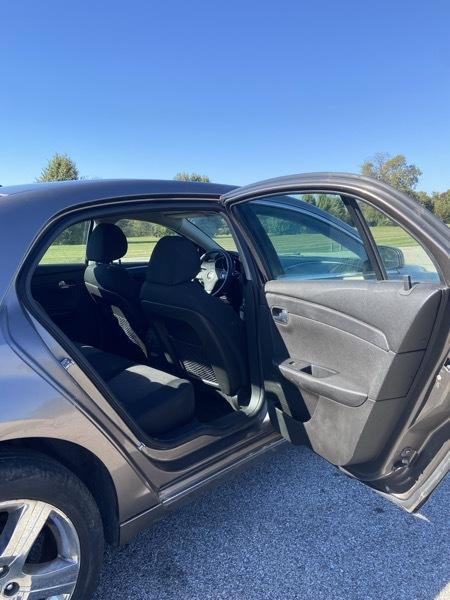 Chevrolet Malibu 1LT 2012