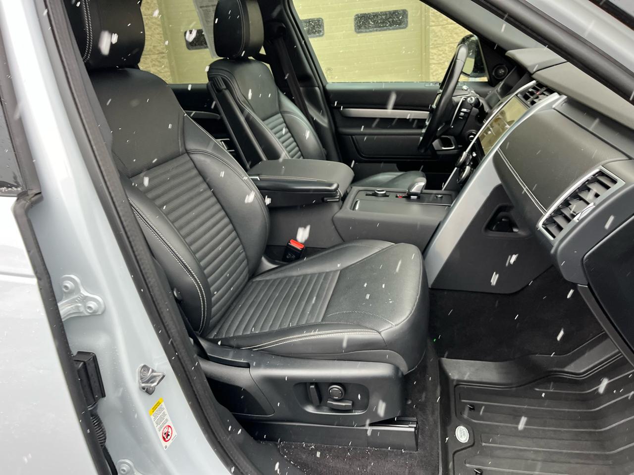 Land Rover Discovery R-Dynamic S 2021