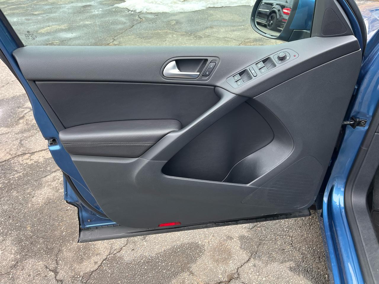 Volkswagen Tiguan S 4Motion 2017