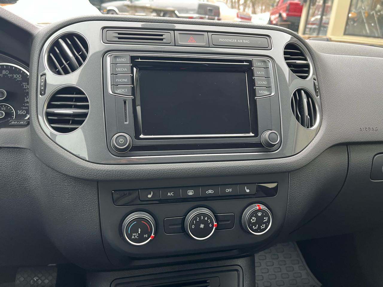 Volkswagen Tiguan S 4Motion 2017