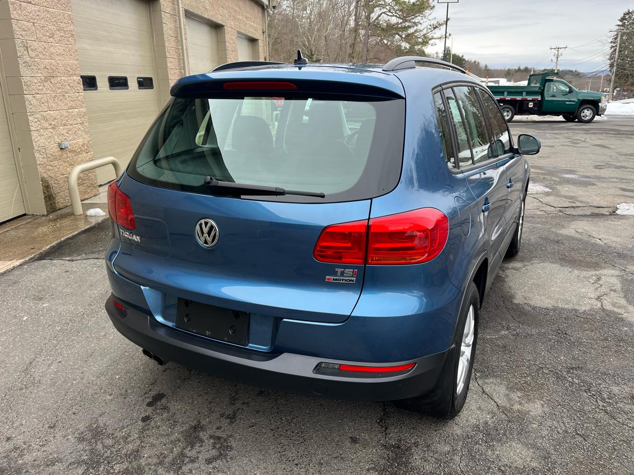 Volkswagen Tiguan S 4Motion 2017