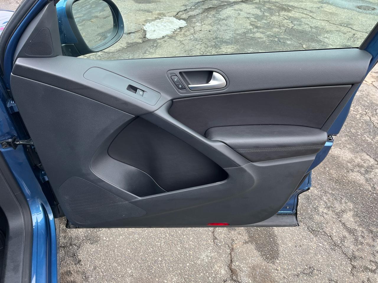 Volkswagen Tiguan S 4Motion 2017