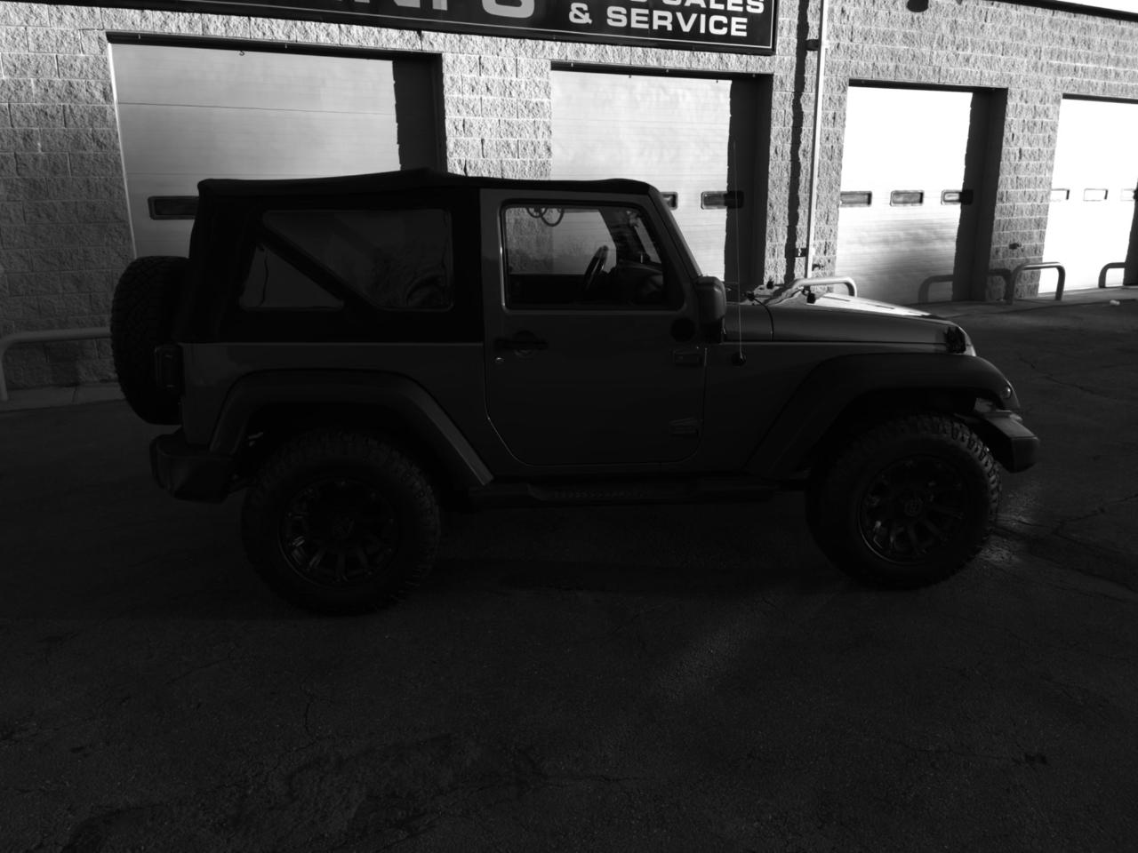 Jeep Wrangler Sport 4WD 2010