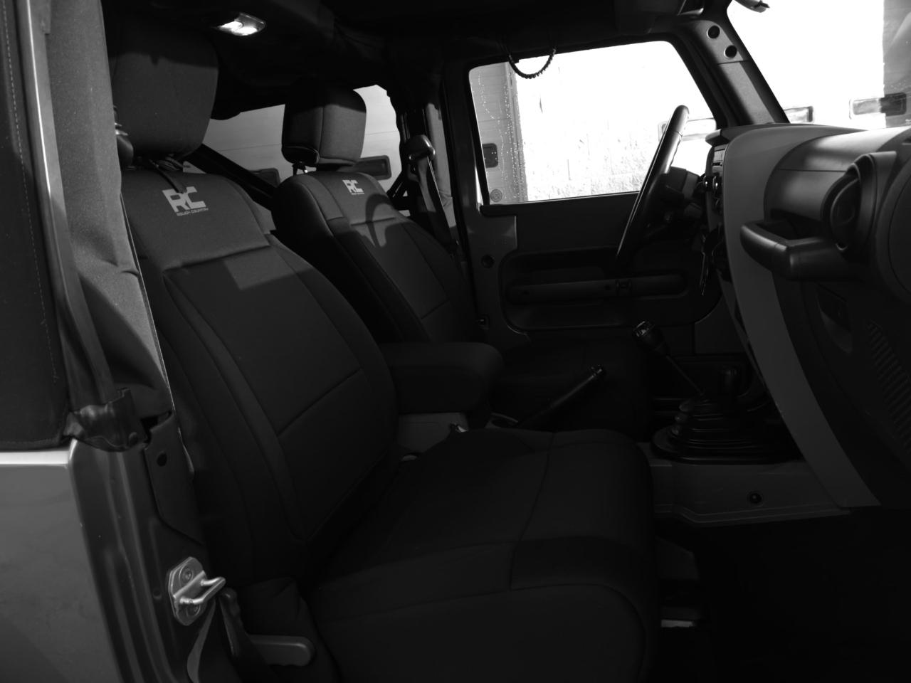 Jeep Wrangler Sport 4WD 2010