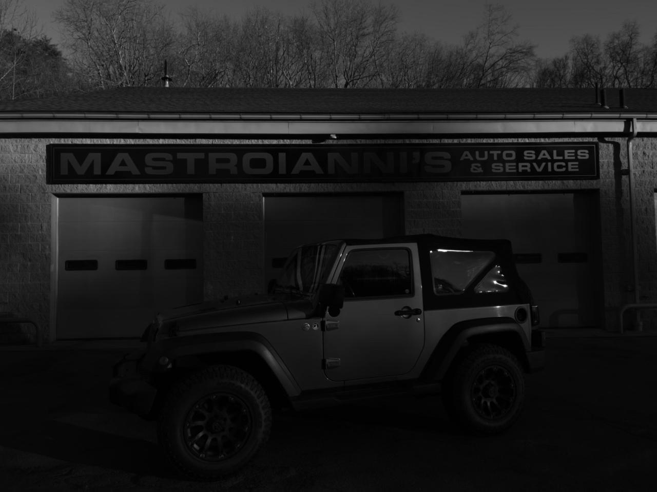 Jeep Wrangler Sport 4WD 2010